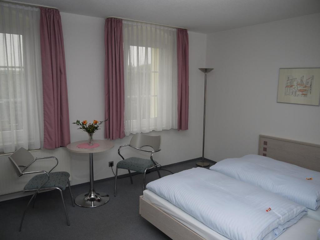 Hotel Grunaer Hof Chemnitz  Pokoj fotografie